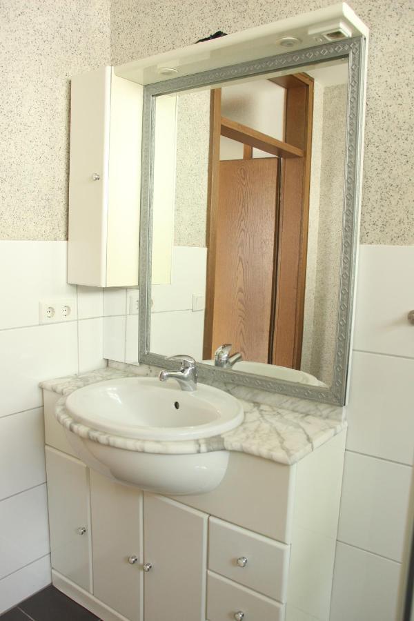Ruhig Gelegene Wohnung Mitten Im Herzens Von Wolfhagen エクステリア 写真